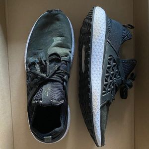 Men’s Sneakers